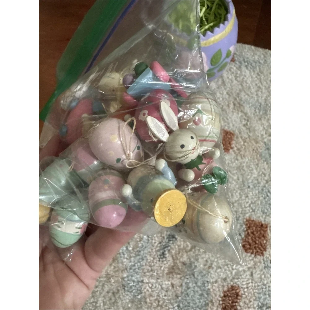 Vintage Easter Egg Wire Tree With Wooden Rabbit Egg Ornaments